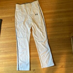Under Armour White and Black Sweatpants for Active Comfort